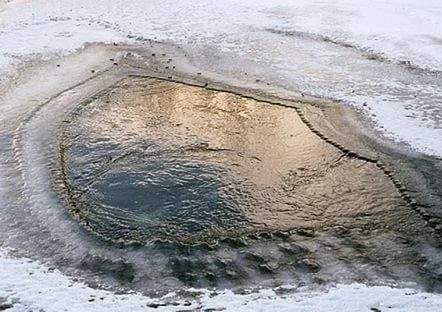 Коварный тонкий лёд